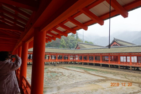 厳島神社の神殿